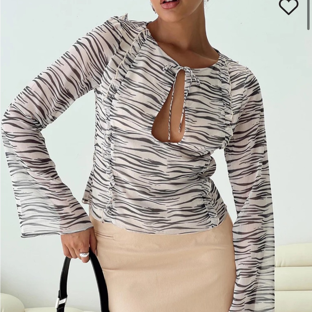 Princess Polly get me long sleeve tap zebra